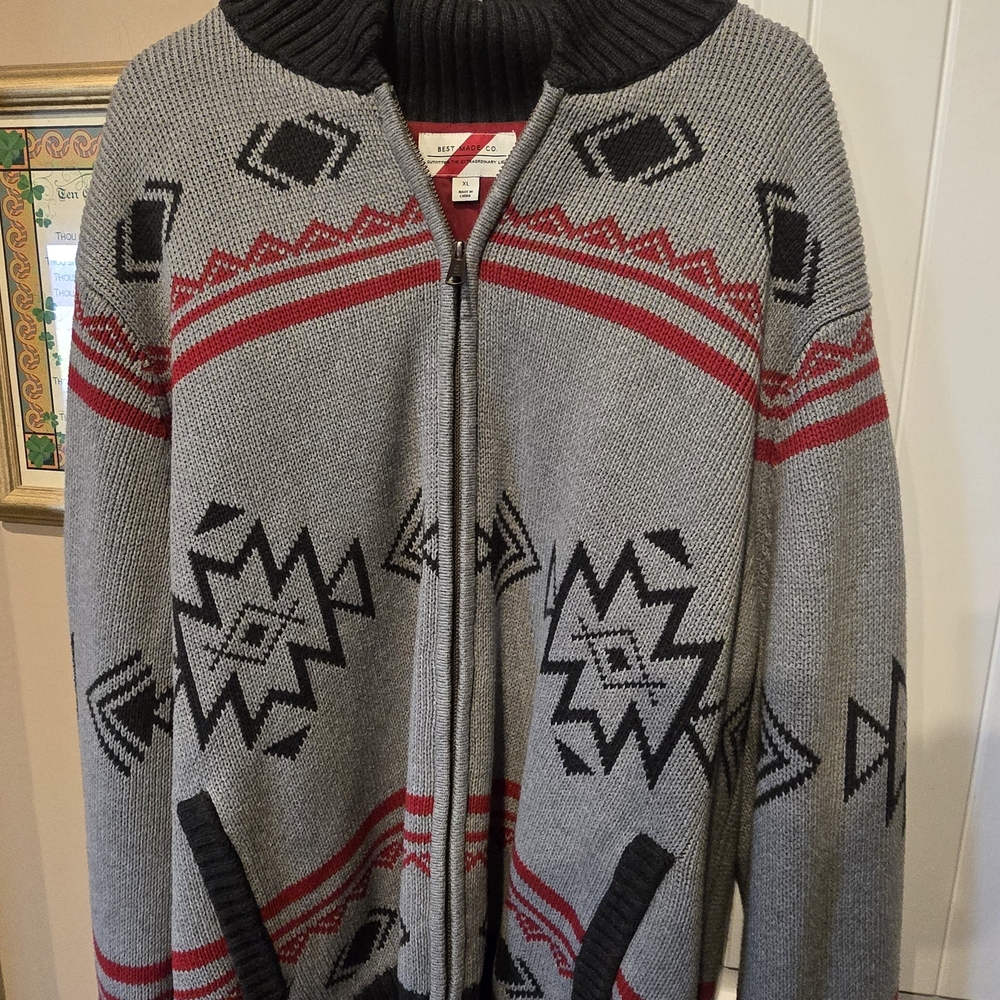 Stylish Gray and Black Zip-Up Sweater with Red Accents
